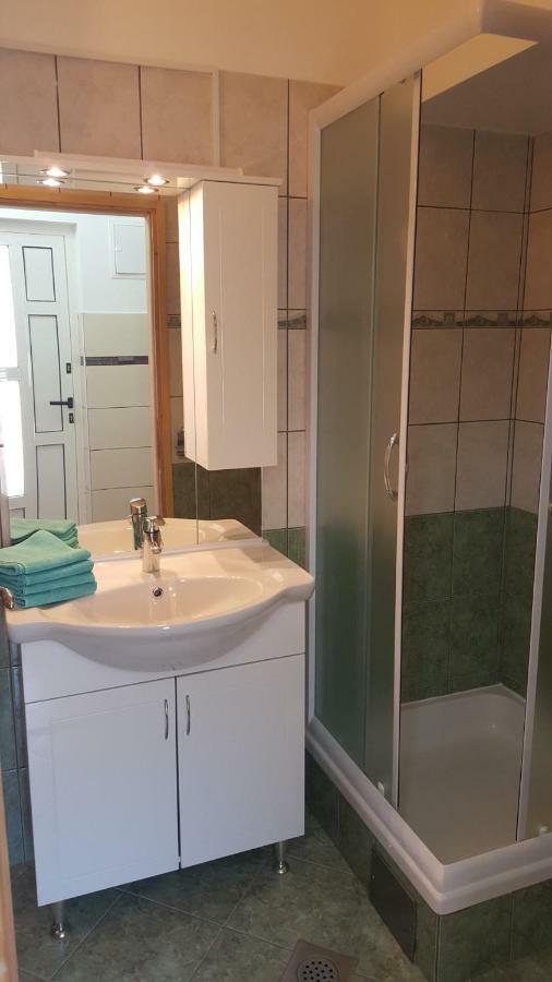 Apartmani Vesna Пинезичи Экстерьер фото